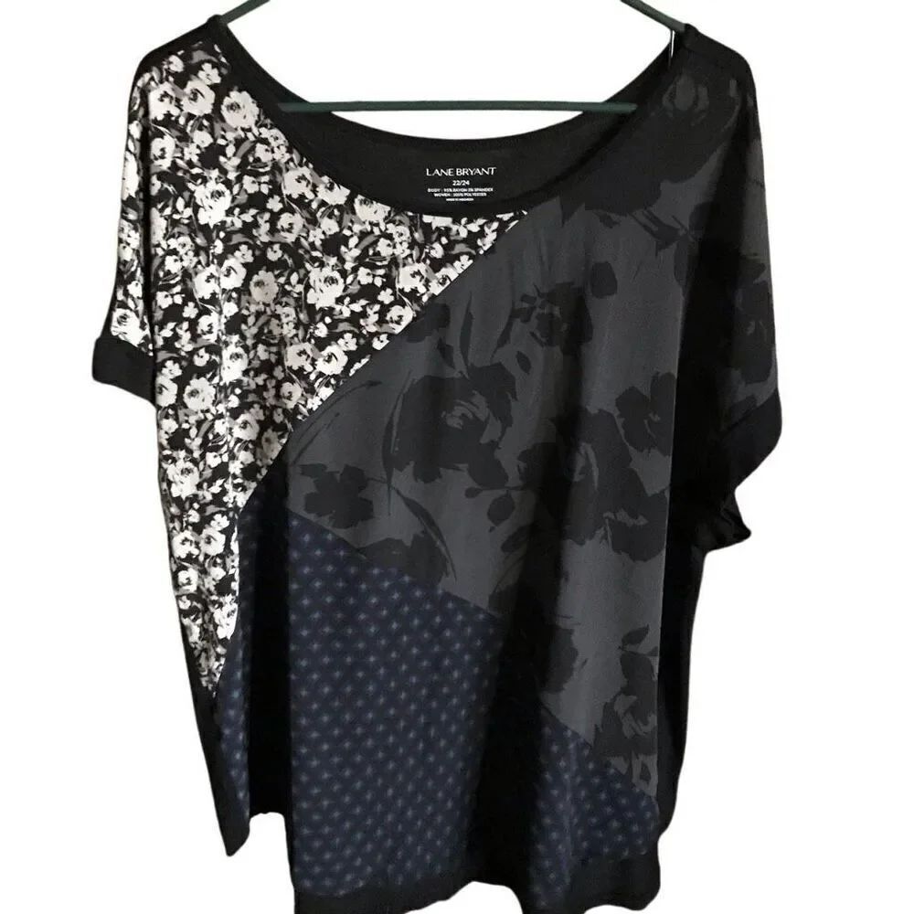 Lane Bryant Sz 22/24 Black Floral Blouse short sleeve